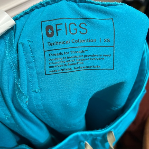 Gently Used Figs Scrub Set - Picture 6 of 6